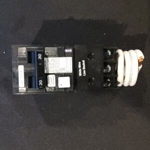 Siemens 30 Amp circuit breaker